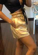 Load image into Gallery viewer, Shorts de Seda