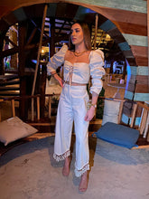 Load image into Gallery viewer, Blusa mangas abullonadas